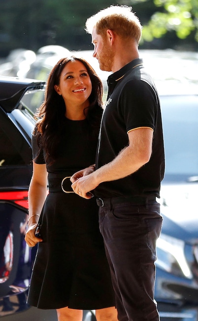 Prince Harry - Meghan Markle -  Duke and Duchess of Sussex - Discussion  - Page 30 Rs_634x1024-190629102241-634-meghan-markle-prince-harry-33.cm.629191